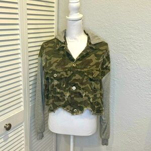 Dance & Marvel Cropped Camo Denim Hoodie Jean Jacket Small